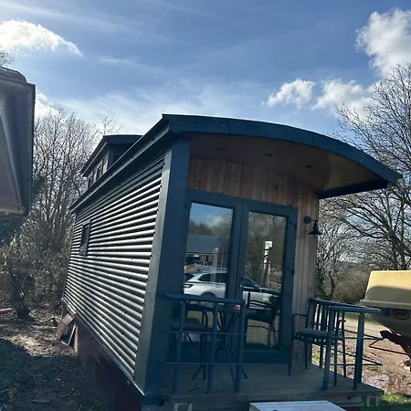 Tiny Haus Roter Wagen * Langenselbold
