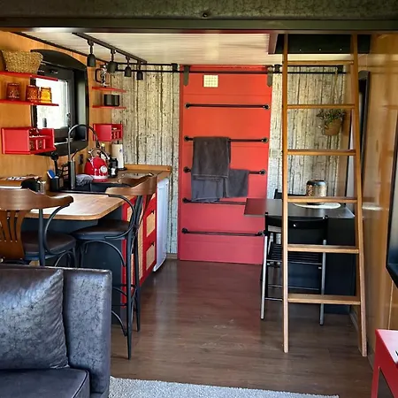 Tiny Haus Roter Wagen * Langenselbold