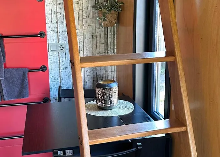 Chalet Tiny Haus Roter Wagen